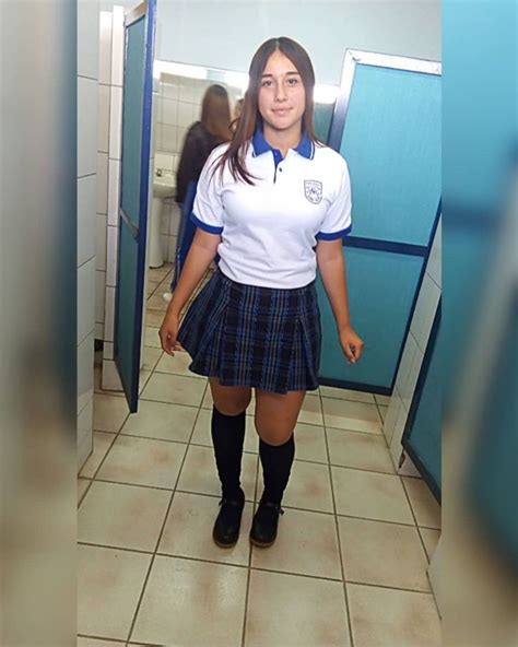 LATINA SCHOOLGIRL